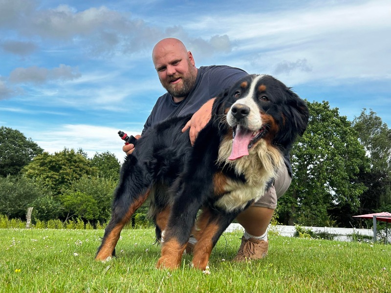 SAS Elevage Canin du Royaume d'Escape -  van Newfoundlanderfokker - Preeders